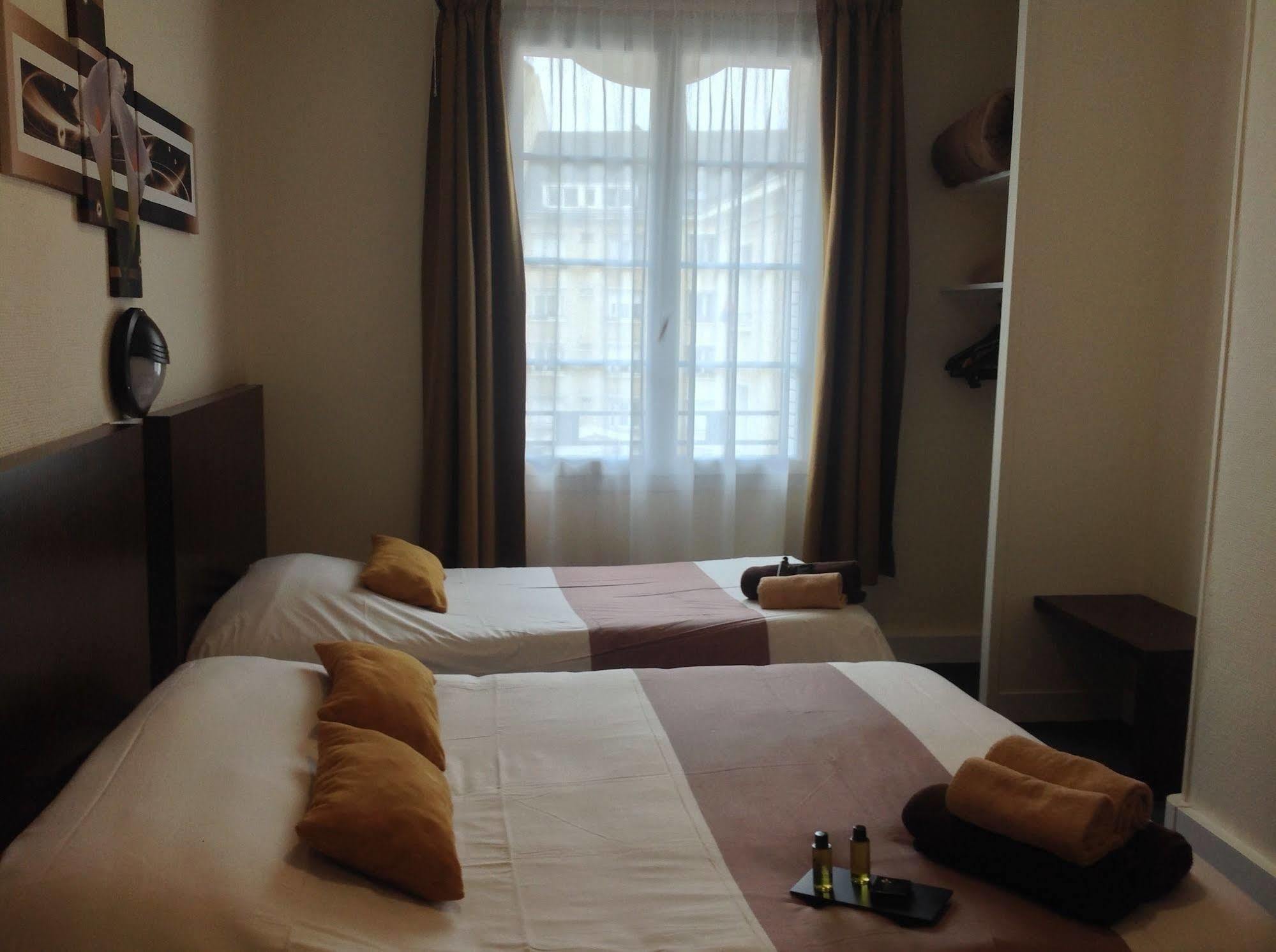 קאין Hotel De La Paix מראה חיצוני תמונה